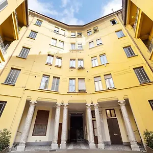  Apartment Trilocale 4/5 Ospiti In Stazione Italy